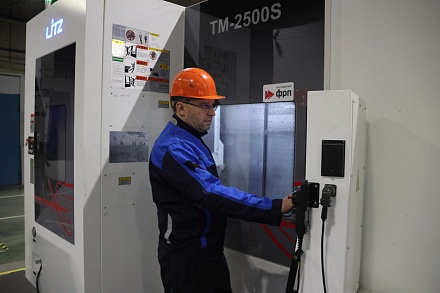 На «Пензадизельмаш» ввели в эксплуатацию новый обрабатывающий центр с ЧПУ